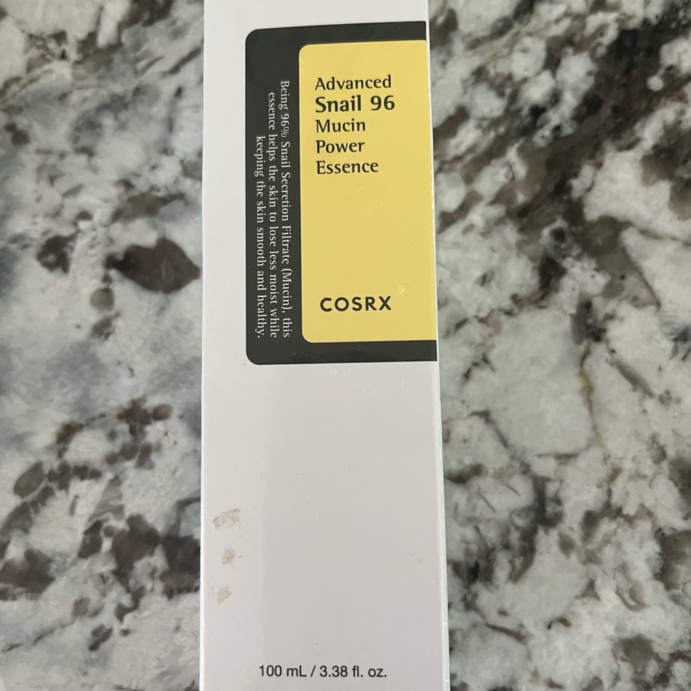 COS Radiant Glow Serum White and Yellow